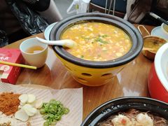 -有红鸡毛店·川菜(建设路店)