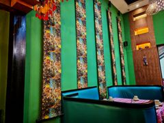 -香巴拉云南餐厅(华莱坞店)