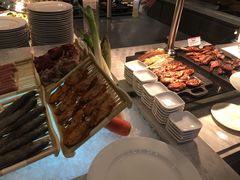-飨食汇全日制餐厅·昆山皇冠假日酒店(九方店)