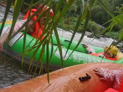 -雅鲁激流探险漂流