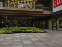 -瑞虹新天地月亮湾