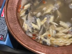 -霄汉牛三鲜湖北砂锅菜(万松园2店)