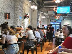 大堂-巴四老城区炭火蛙锅(张江店)