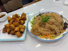 -一口猪海鲜浑锅·东北家常菜