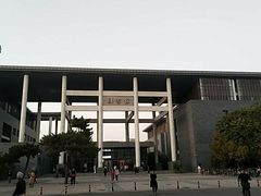 -中国人民大学图书馆新馆