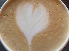 拿铁-海岩咖啡(南中环国金店)