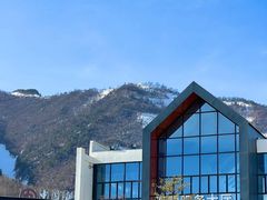 -鳌山滑雪度假区