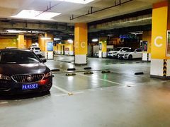 场地-我格广场-停车场