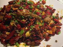 辣子鸡丁-渝信川菜 · 川味家常菜(长安店)