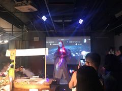 -Mx.cocktail bar