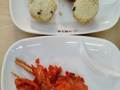 -小杨生煎(金山百联购物中心3楼店)