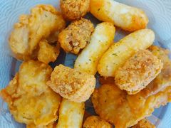 摇滚三宝-Pelicana百利家炸鸡(江南西名店城店)