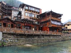 -西江千户苗寨-百年吊脚楼