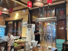 -富正毅三下锅·湘西韵味(天门山索道店)
