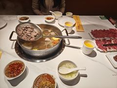 -犇鼎牛潮汕牛肉火锅(新辰里学清路店)