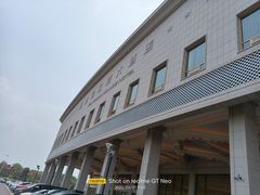 -白金汉爵大酒店-24小时餐厅