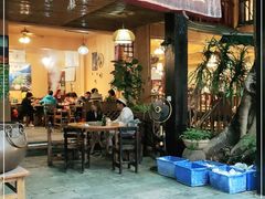门面-抚仙湖生态石锅鱼野生菌(告庄店)