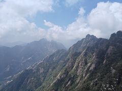-黄山光明顶山庄