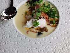 温泉蛋佐松露黄油汁-Kathleen's Waitan 凯圣琳江景西餐厅(外滩店)