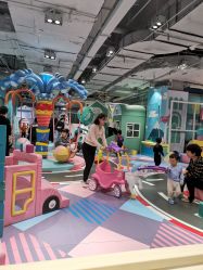 -利奥梦幻主题乐园(爱琴海购物公园店)