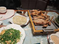 -哈啾嗨·新概念蒙餐(红星新城店)