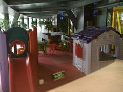 -上海滴水湖皇冠假日酒店