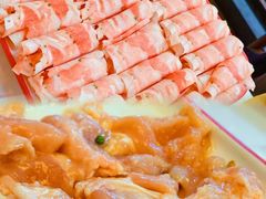 -毛辣果·贵州红酸汤牛肉火锅(西单店)