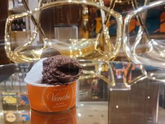 -VENCHI 闻绮(上海佛罗伦萨小镇店)