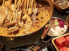 -何师烧烤Pro ·江湖川菜·小龙虾·精酿啤酒(太古里旗舰店)