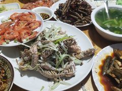 -渔人湾码头海鲜市场负二楼