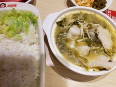 -南城香·饭香串香馄饨香(青年路店)