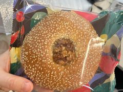 豆沙核桃面包-中粮丰通（北京)食品有限公司