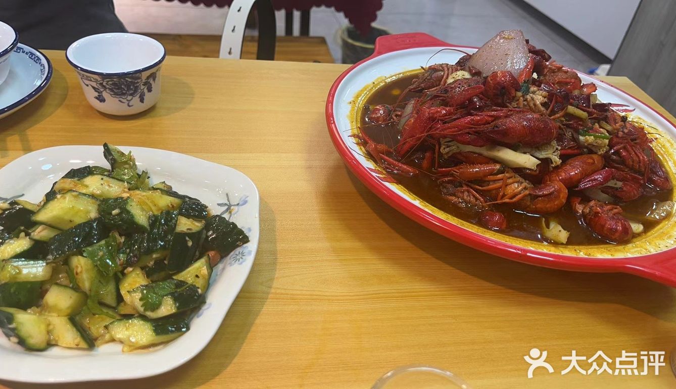 夜宵时间烧烤探店记[惊叹]