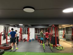 器械区-越·健身工作室(华尔兹广场写字楼B栋店)