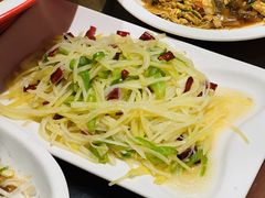 -鲁南仔·滕州炒鸡(经三路店)