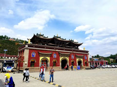 -塔尔寺游客服务中心