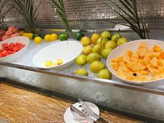 -湖景知味西餐厅•简餐轻食 自助餐(南京金茂威斯汀大酒店)