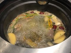 -三不牛腩(宾虹路店)