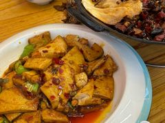 -百味地锅鸡(铜山路店)