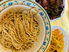 -金杨拉面王小吃面馆·牛三宝面·红烧牛肉粉