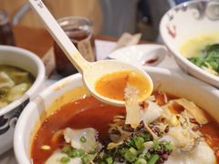 椒椒麻香鱼-渝是乎酸菜鱼·川渝小炒(新世界百货望京店)