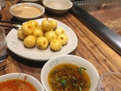 -老牌坊云南鱼豆花火锅(爱建店)
