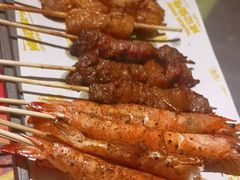 -威记烧嘢·南宁烧烤·超级生牛(绿地店)