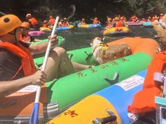 -安吉龙王山峡谷漂流