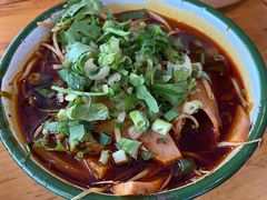 -拈签一笑黄牛肉辣卤串串
