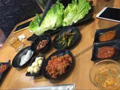 -肉甲韩国木炭烤肉(新壹街1店)