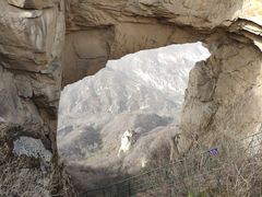 从天门洞往下看-北京密云天门山风景区