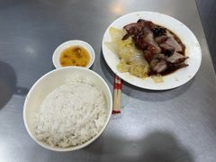 -华香鹅快餐店