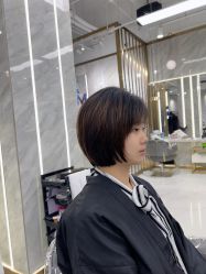 -5M HAIR SALON