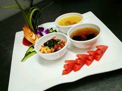 -西安大雁塔科技大学地铁站亚朵酒店